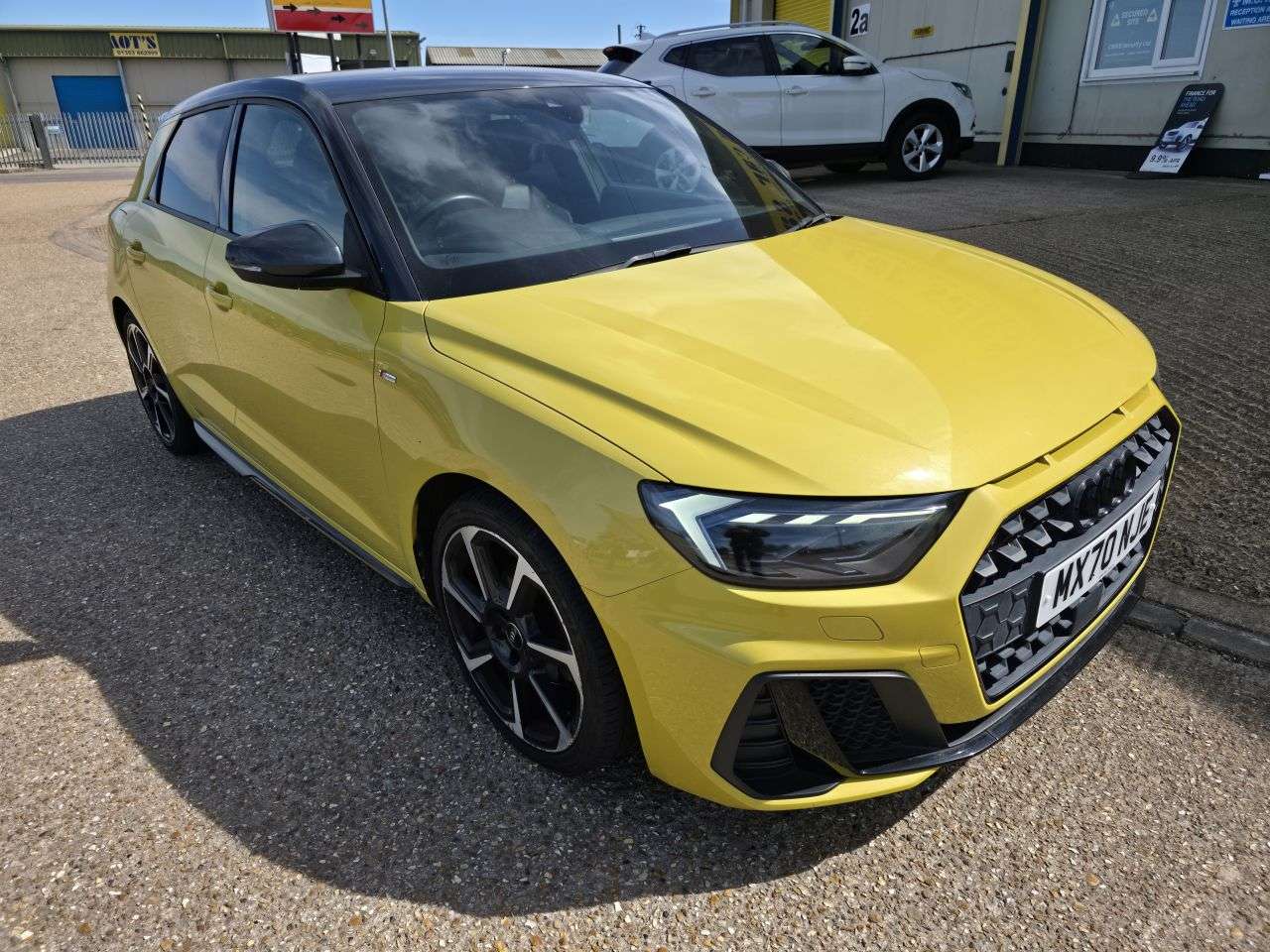 A 2020 AUDI A1 1.5 TFSI 35 S line Style Edition Sportback 5dr Petrol S Tronic Euro 6 (s/s) A 2020 AUDI A1 1.5 TFSI 35 S line Style Edition Sportback 5dr Petrol S Tronic Euro 6 (s/s)