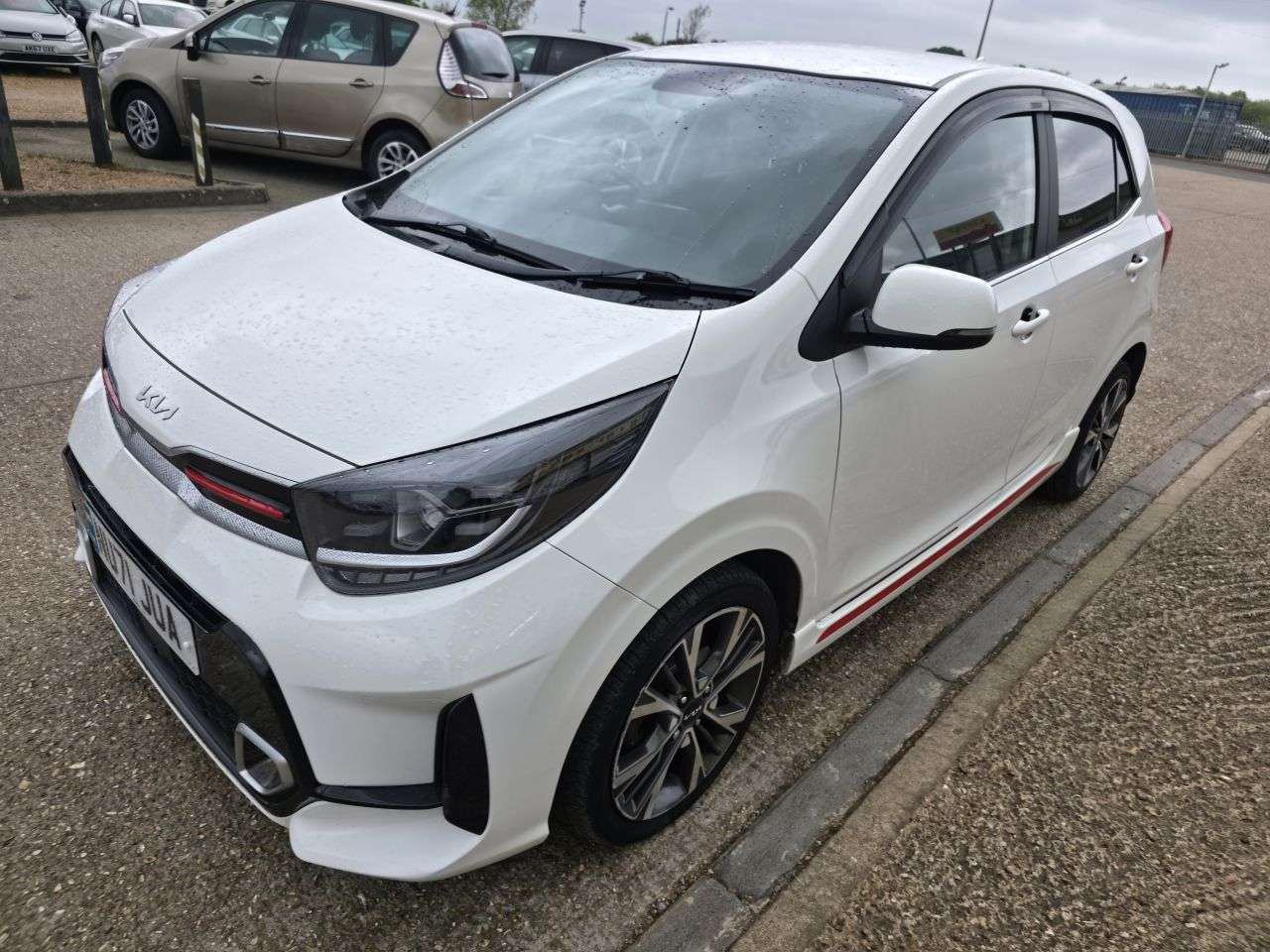 A 2021 KIA PICANTO 1.0 DPi GT-Line Hatchback 5dr Petrol AMT Euro 6 (s/s) (66 bhp) A 2021 KIA PICANTO 1.0 DPi GT-Line Hatchback 5dr Petrol AMT Euro 6 (s/s) (66 bhp)