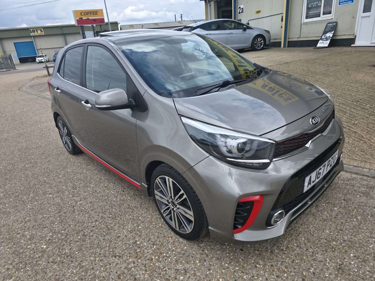 A 2017 KIA PICANTO 1.25 GT-Line S Hatchback 5dr Petrol Manual Euro 6 (83 bhp) A 2017 KIA PICANTO 1.25 GT-Line S Hatchback 5dr Petrol Manual Euro 6 (83 bhp)