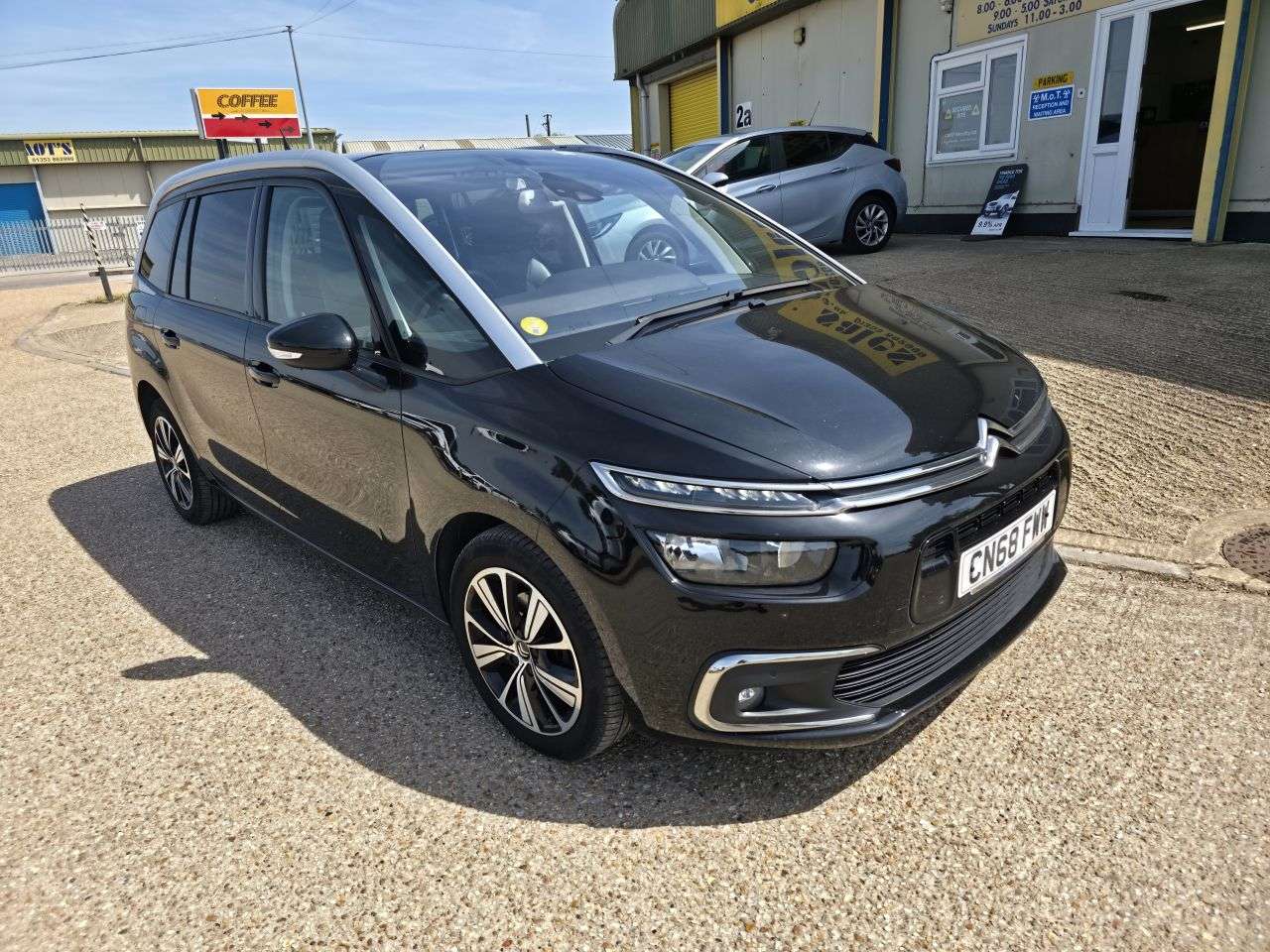 A 2018 CITROEN GRAND C4 SPACETOURER 1.5 BlueHDi Flair MPV 5dr Diesel Manual Euro 6 (s/s) (130 ps) A 2018 CITROEN GRAND C4 SPACETOURER 1.5 BlueHDi Flair MPV 5dr Diesel Manual Euro 6 (s/s) (130 ps)