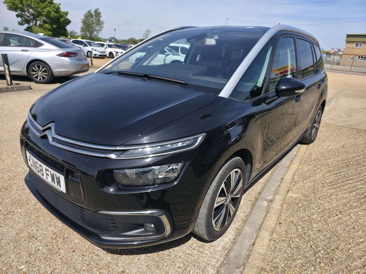 A 2018 CITROEN GRAND C4 SPACETOURER 1.5 BlueHDi Flair MPV 5dr Diesel Manual Euro 6 (s/s) (130 ps) A 2018 CITROEN GRAND C4 SPACETOURER 1.5 BlueHDi Flair MPV 5dr Diesel Manual Euro 6 (s/s) (130 ps)