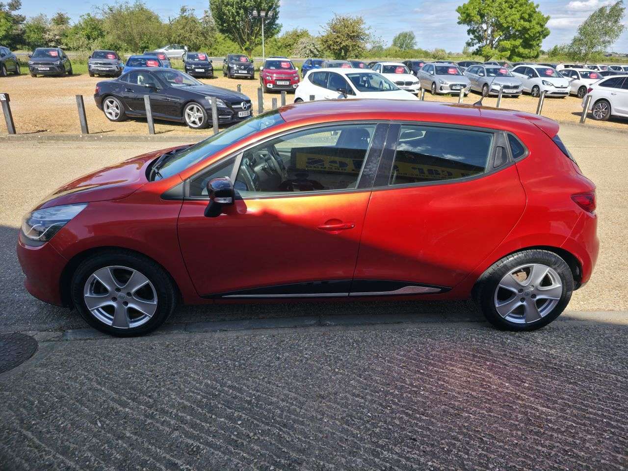2016 RENAULT CLIO 2016 RENAULT CLIO