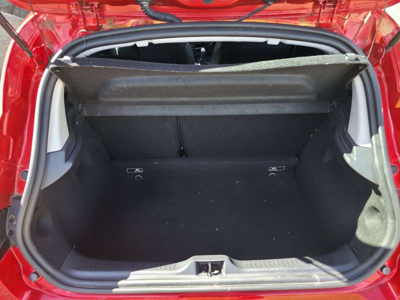 2016 RENAULT CLIO 2016 RENAULT CLIO