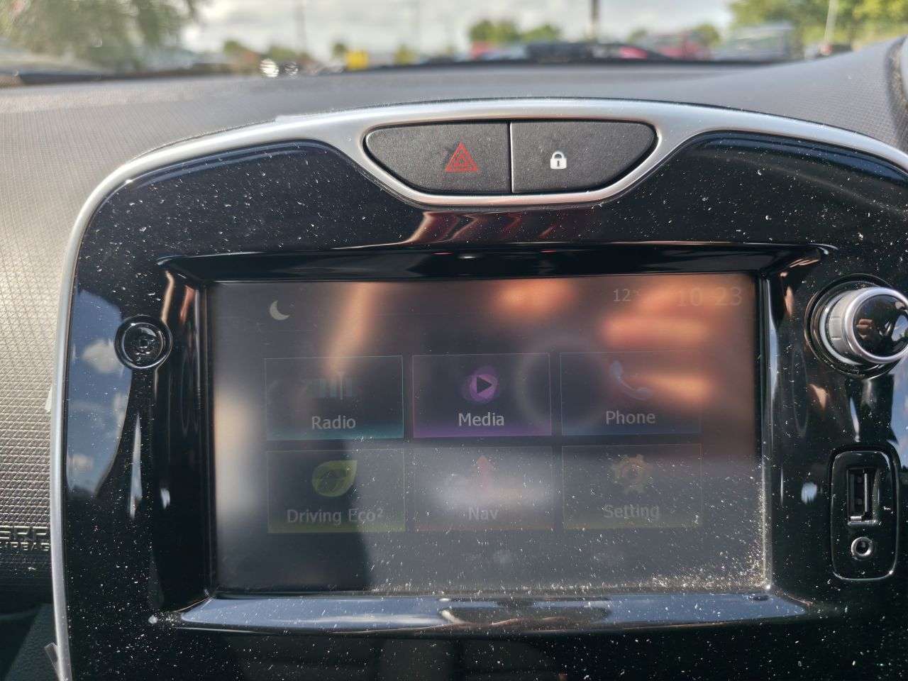 2016 RENAULT CLIO 2016 RENAULT CLIO