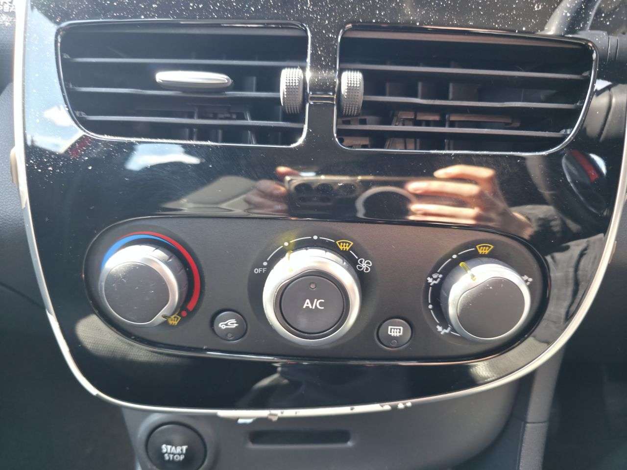 2016 RENAULT CLIO 2016 RENAULT CLIO