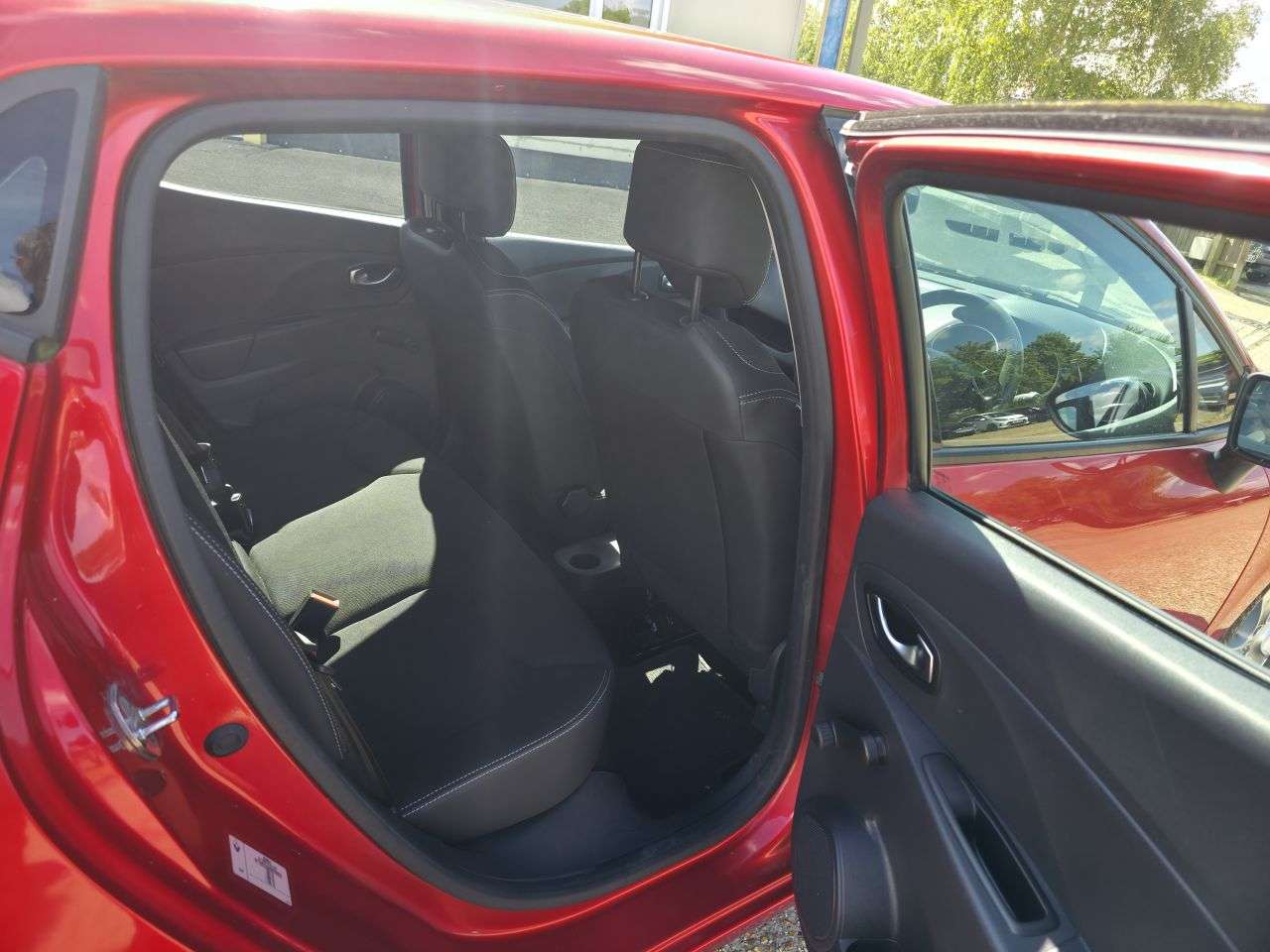 2016 RENAULT CLIO 2016 RENAULT CLIO