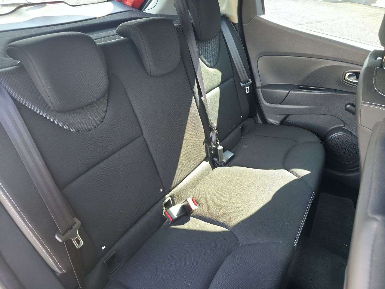 2016 RENAULT CLIO 2016 RENAULT CLIO