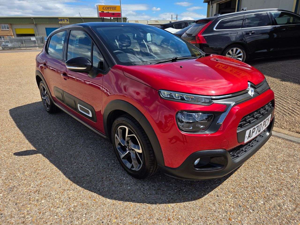 A 2020 CITROEN C3 1.2 PureTech Flair Hatchback 5dr Petrol Manual Euro 6 (s/s) (83 ps) A 2020 CITROEN C3 1.2 PureTech Flair Hatchback 5dr Petrol Manual Euro 6 (s/s) (83 ps)