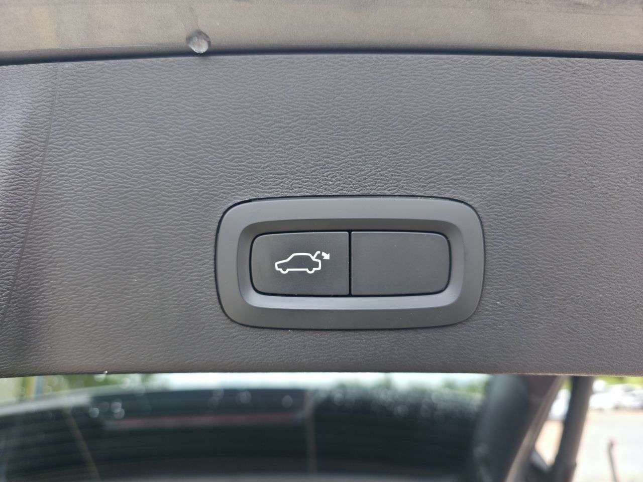2019 VOLVO XC40 2019 VOLVO XC40