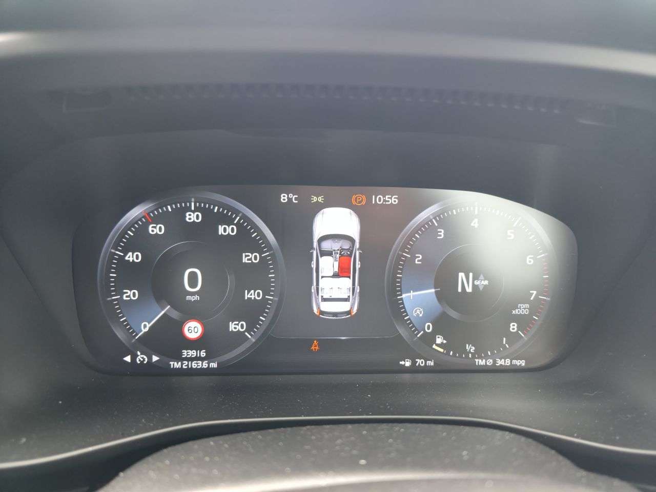2019 VOLVO XC40 2019 VOLVO XC40