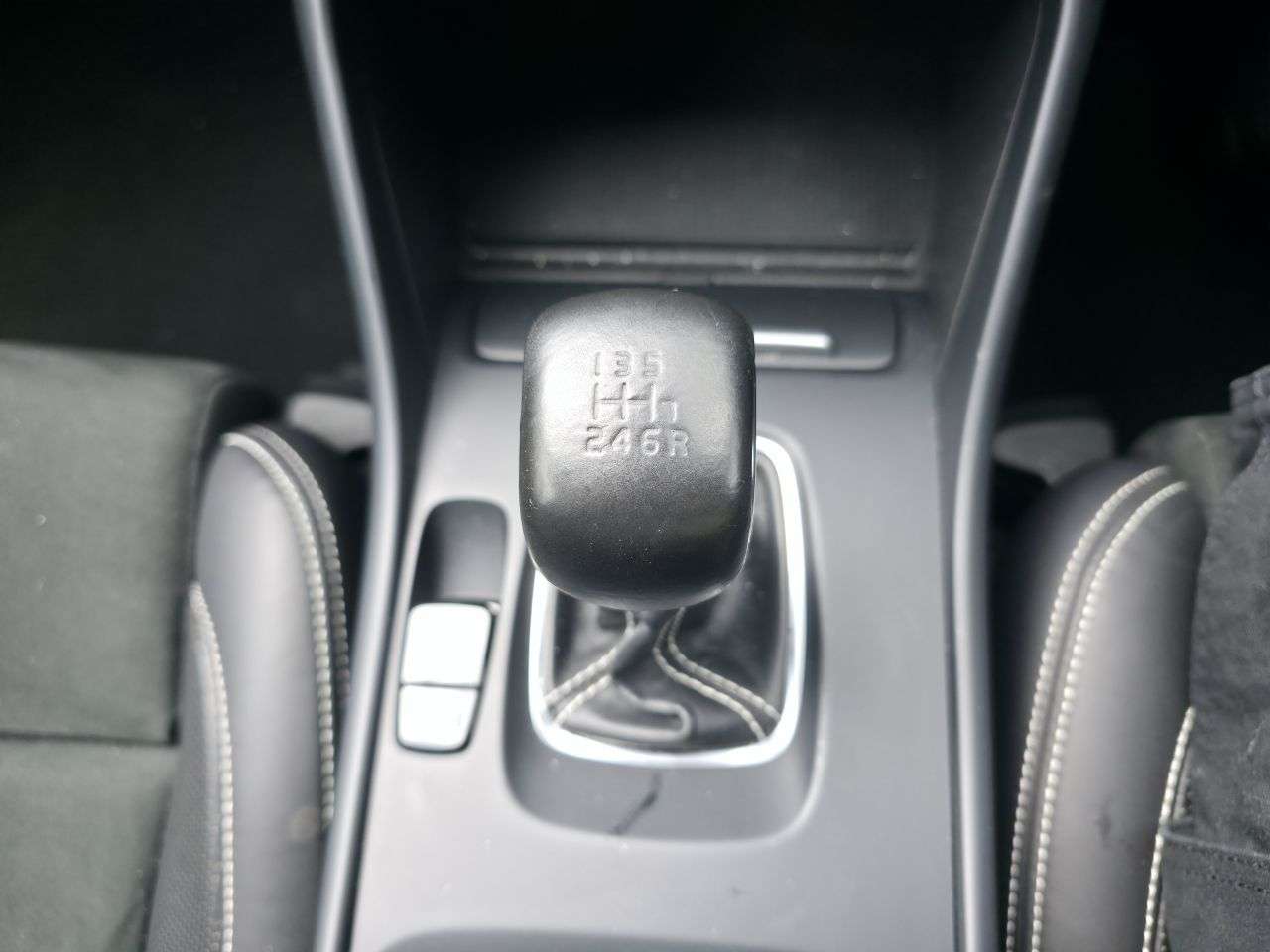 2019 VOLVO XC40 2019 VOLVO XC40