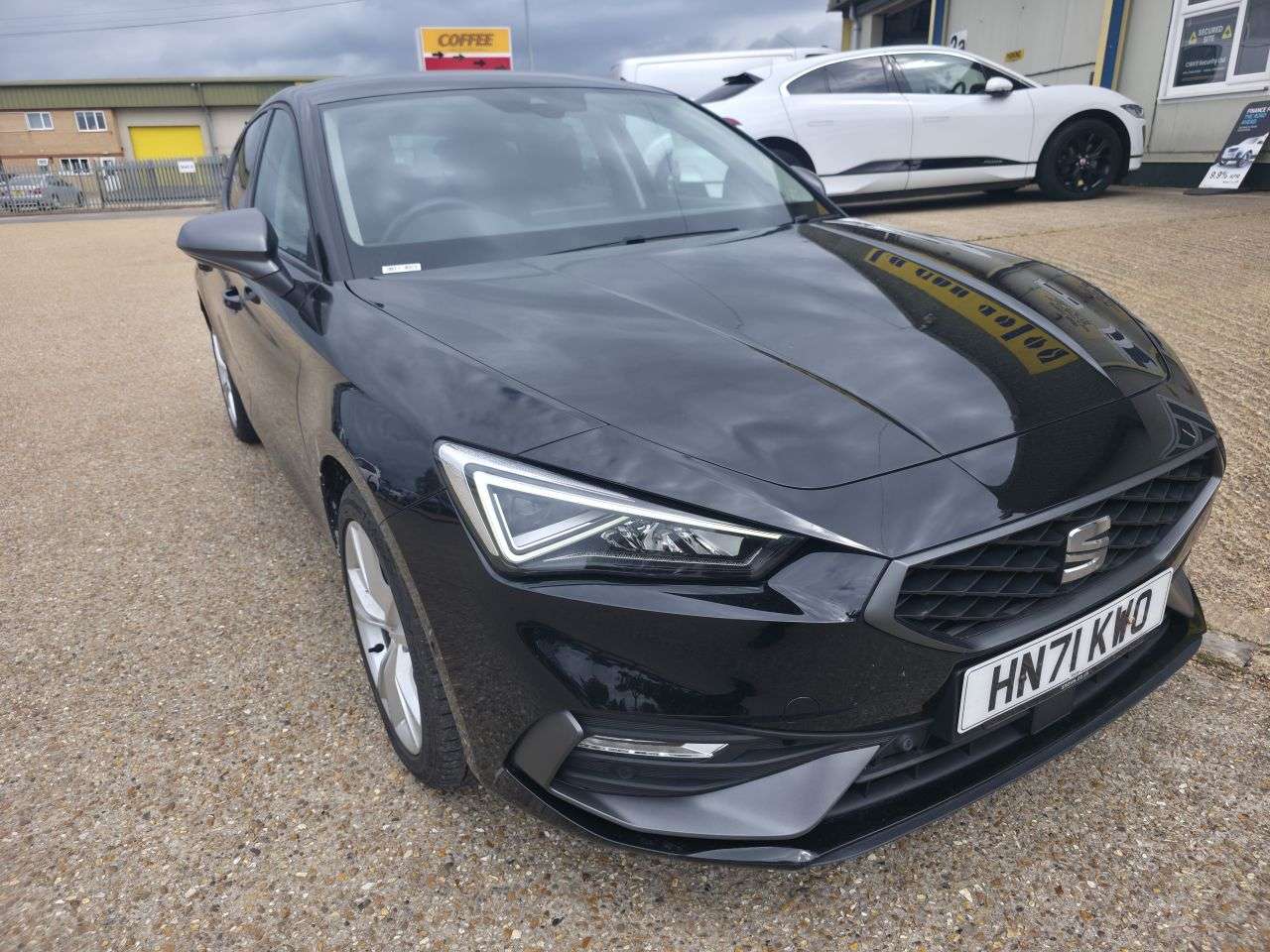 A 2021 SEAT LEON 1.4 eHybrid 12.8kWh FR Hatchback 5dr Petrol Plug-in Hybrid DSG Euro 6 (s/s) A 2021 SEAT LEON 1.4 eHybrid 12.8kWh FR Hatchback 5dr Petrol Plug-in Hybrid DSG Euro 6 (s/s)