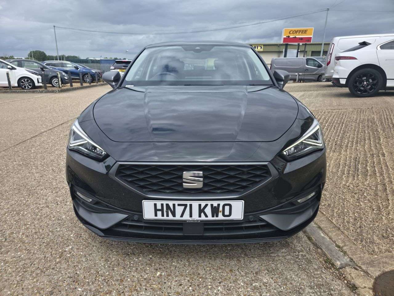 A 2021 SEAT LEON 1.4 eHybrid 12.8kWh FR Hatchback 5dr Petrol Plug-in Hybrid DSG Euro 6 (s/s) A 2021 SEAT LEON 1.4 eHybrid 12.8kWh FR Hatchback 5dr Petrol Plug-in Hybrid DSG Euro 6 (s/s)