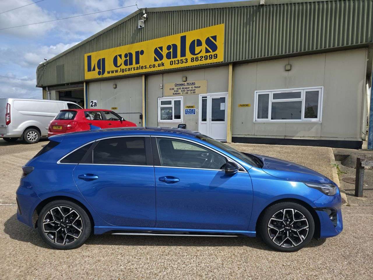 A 2022 KIA CEED 1.5 T-GDi GT-Line Hatchback 5dr Petrol Manual Euro 6 (s/s) (158 bhp) A 2022 KIA CEED 1.5 T-GDi GT-Line Hatchback 5dr Petrol Manual Euro 6 (s/s) (158 bhp)