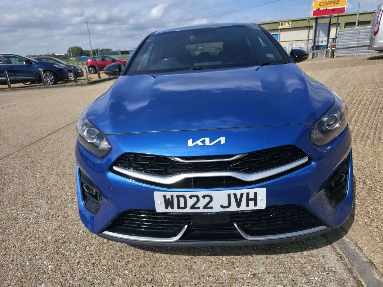 A 2022 KIA CEED 1.5 T-GDi GT-Line Hatchback 5dr Petrol Manual Euro 6 (s/s) (158 bhp) A 2022 KIA CEED 1.5 T-GDi GT-Line Hatchback 5dr Petrol Manual Euro 6 (s/s) (158 bhp)