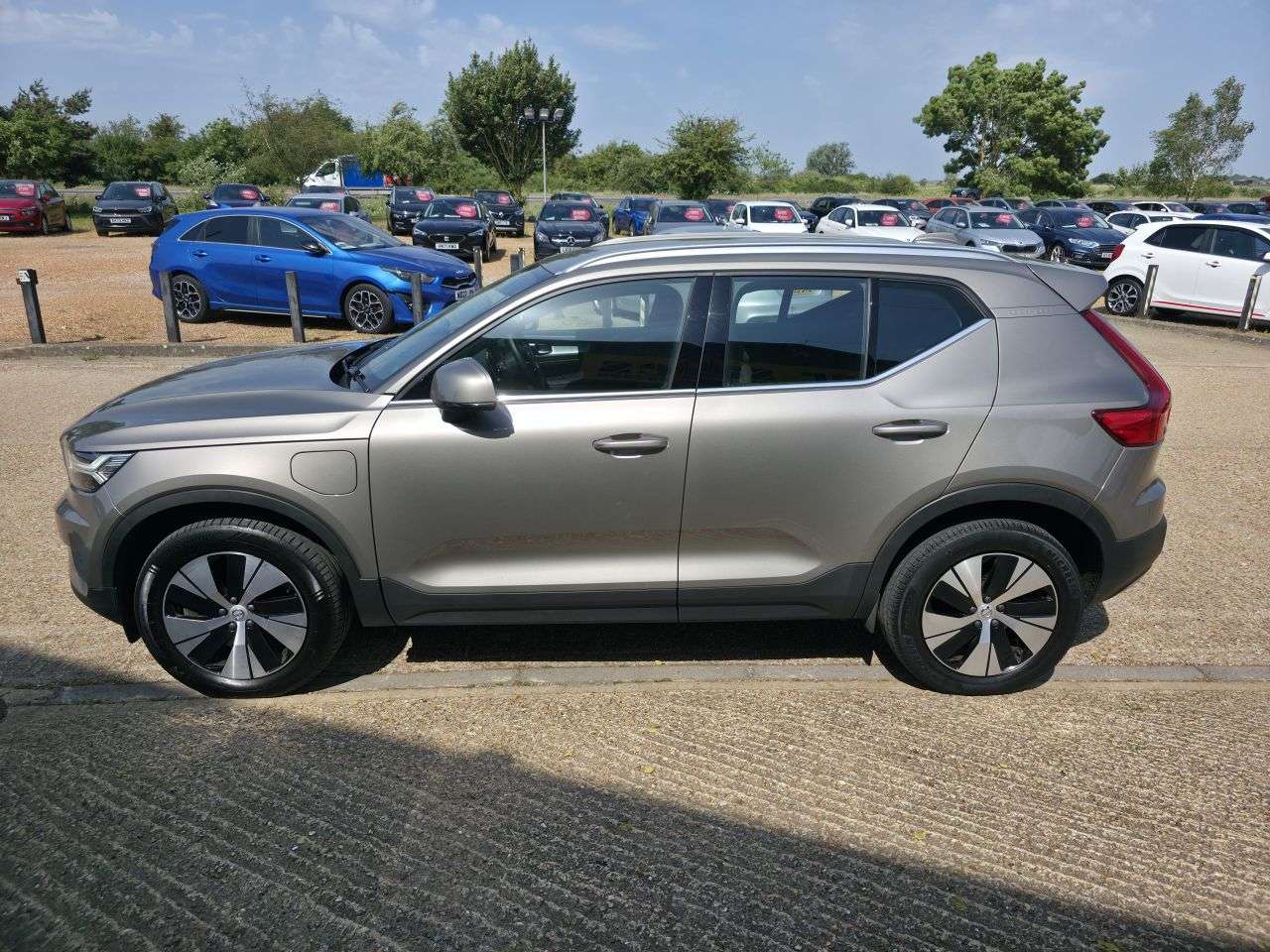 2022 VOLVO XC40 2022 VOLVO XC40