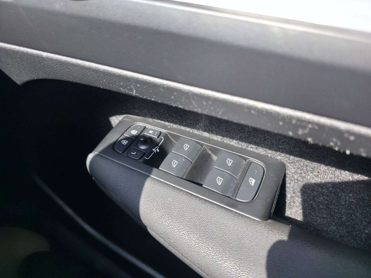 2022 VOLVO XC40 2022 VOLVO XC40