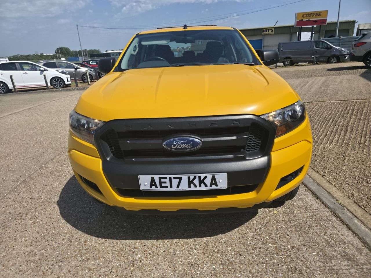 A 2017 FORD RANGER 2.2 TDCi XL Super Pickup Extended Cab 4dr Diesel Manual 4WD Euro 5 (150 ps) A 2017 FORD RANGER 2.2 TDCi XL Super Pickup Extended Cab 4dr Diesel Manual 4WD Euro 5 (150 ps)