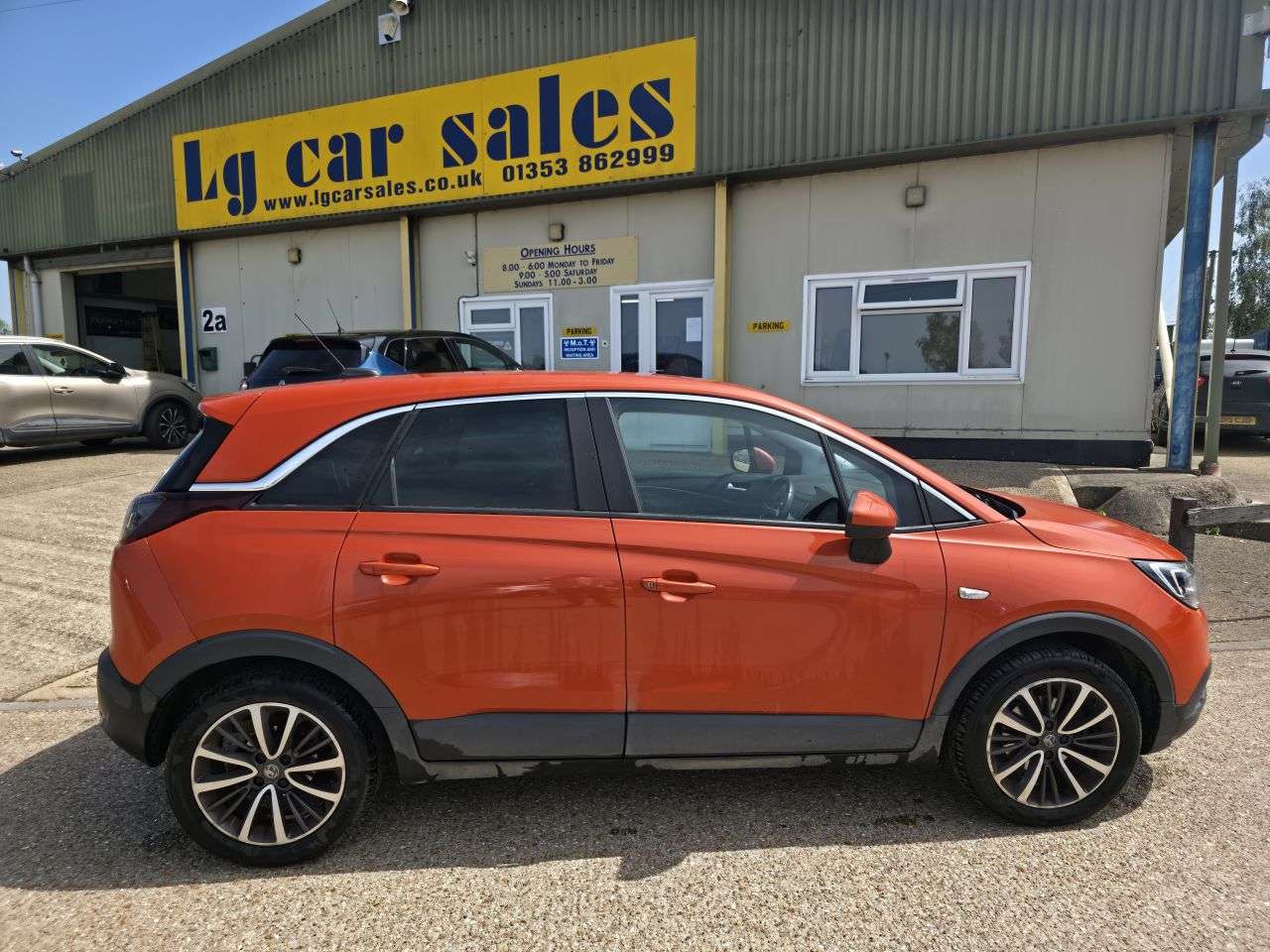 A 2020 VAUXHALL CROSSLAND X 1.2 Turbo Elite Nav SUV 5dr Petrol Auto Euro 6 (s/s) (130 ps) A 2020 VAUXHALL CROSSLAND X 1.2 Turbo Elite Nav SUV 5dr Petrol Auto Euro 6 (s/s) (130 ps)