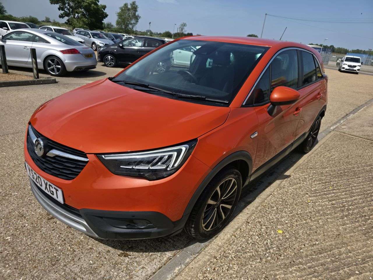 A 2020 VAUXHALL CROSSLAND X 1.2 Turbo Elite Nav SUV 5dr Petrol Auto Euro 6 (s/s) (130 ps) A 2020 VAUXHALL CROSSLAND X 1.2 Turbo Elite Nav SUV 5dr Petrol Auto Euro 6 (s/s) (130 ps)
