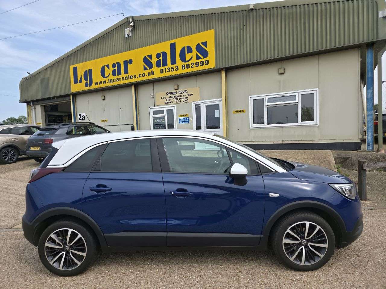 A 2019 VAUXHALL CROSSLAND X 1.2 Turbo GPF Elite SUV 5dr Petrol Manual Euro 6 (s/s) (130 ps) A 2019 VAUXHALL CROSSLAND X 1.2 Turbo GPF Elite SUV 5dr Petrol Manual Euro 6 (s/s) (130 ps)
