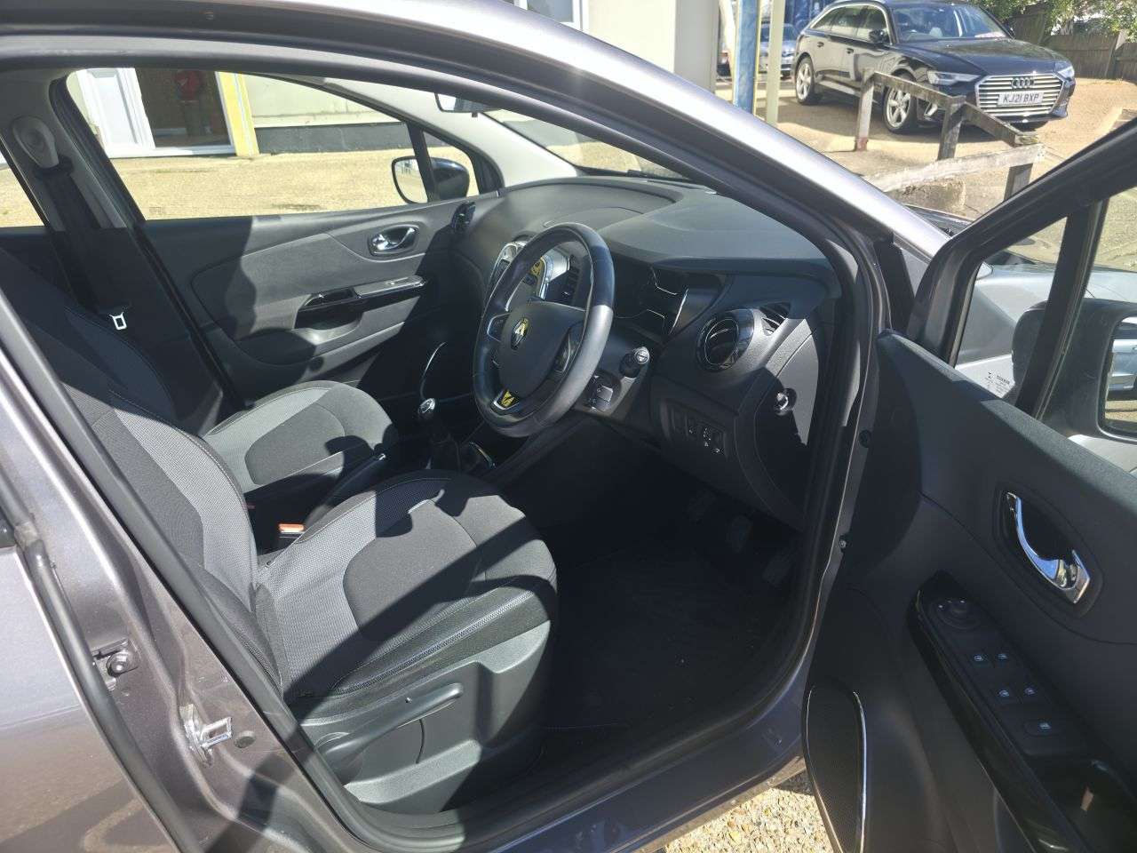 2016 RENAULT CAPTUR 2016 RENAULT CAPTUR