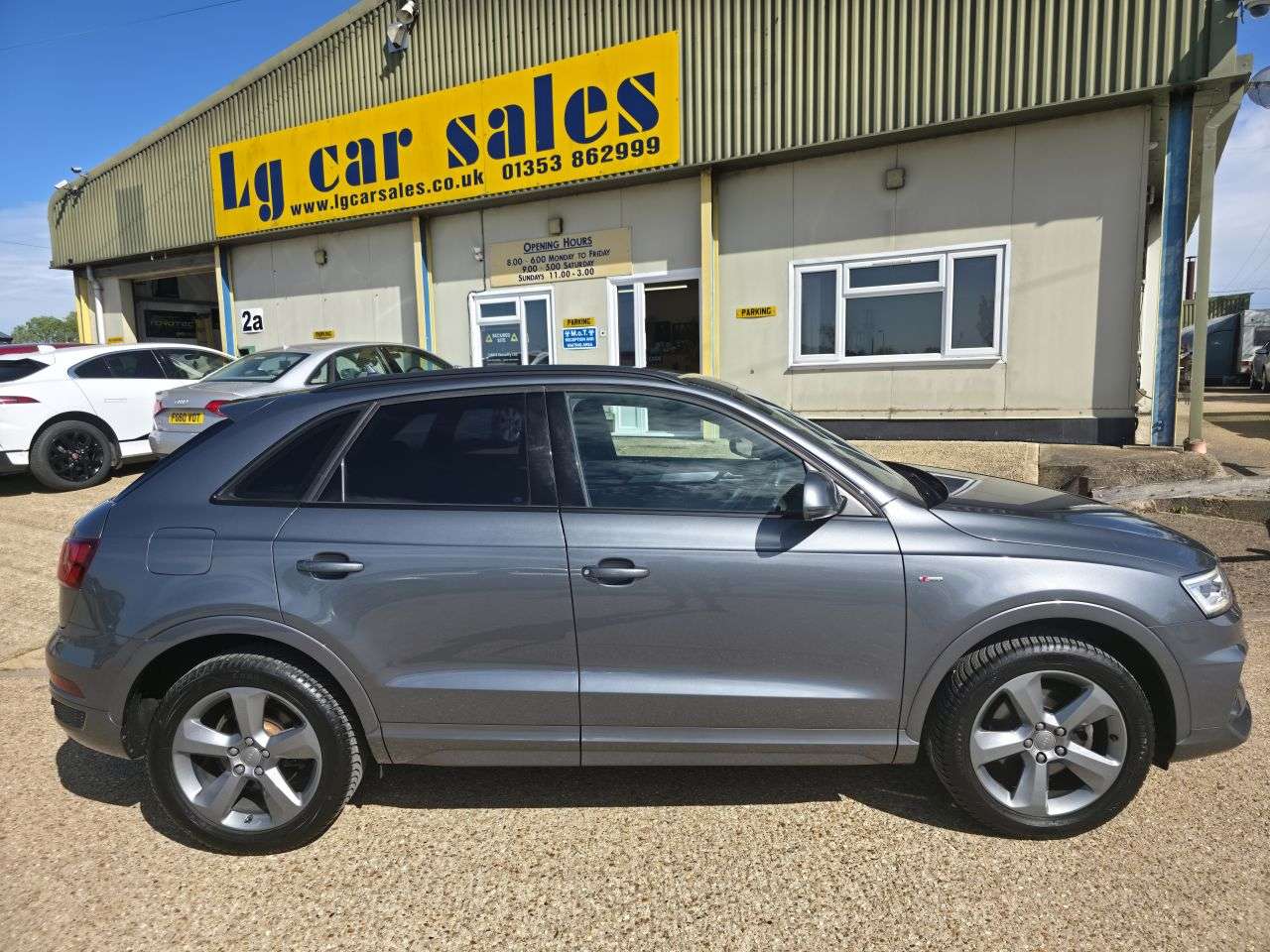 A 2018 AUDI Q3 1.4 TFSI CoD S line Edition SUV 5dr Petrol S Tronic Euro 6 (s/s) (150 ps) A 2018 AUDI Q3 1.4 TFSI CoD S line Edition SUV 5dr Petrol S Tronic Euro 6 (s/s) (150 ps)