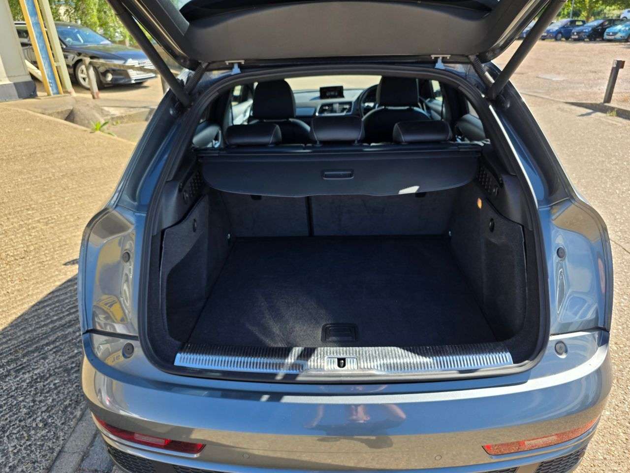 2018 AUDI Q3 2018 AUDI Q3