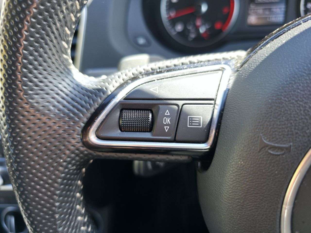 2018 AUDI Q3 2018 AUDI Q3