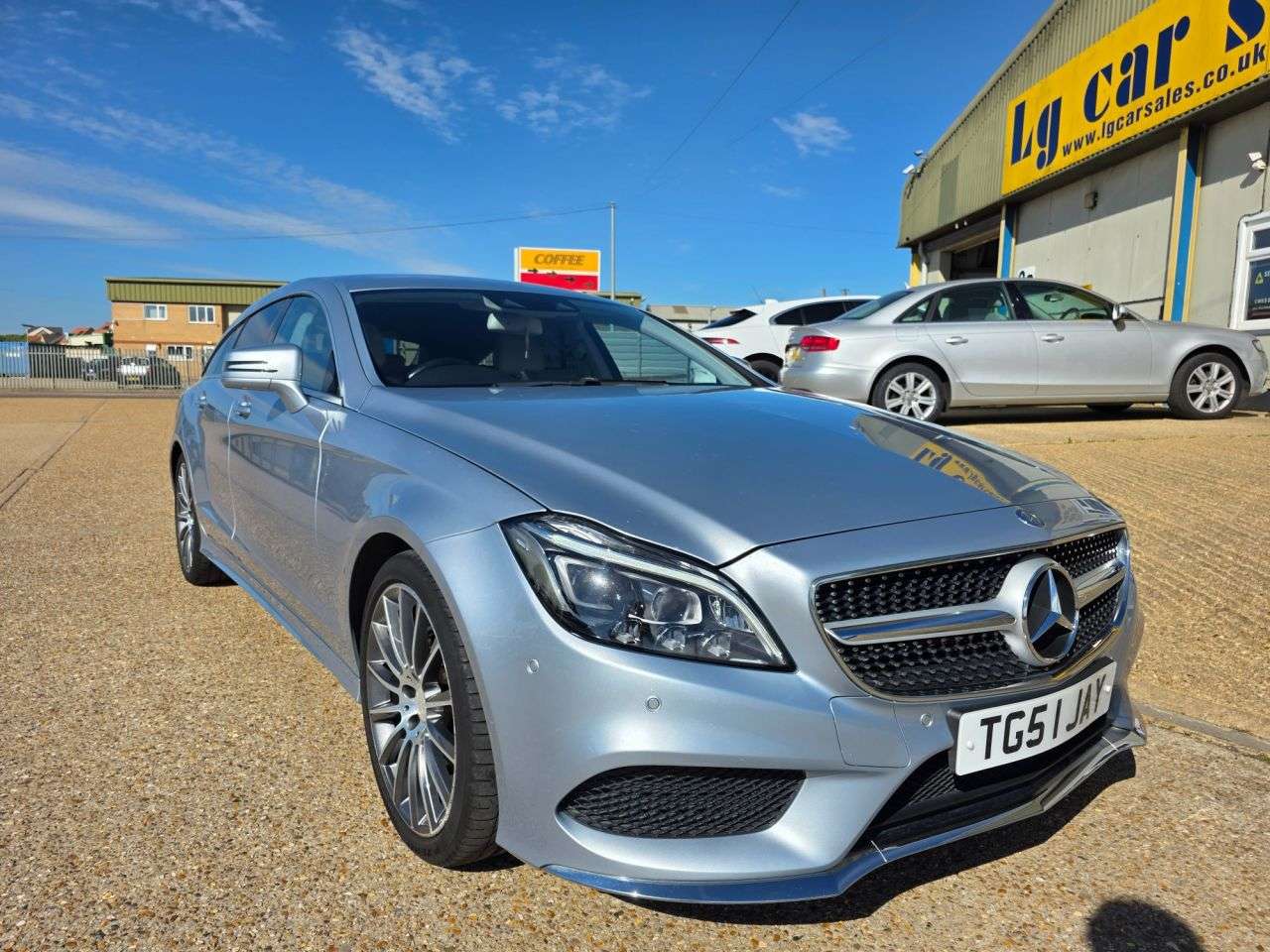 A 2014 MERCEDES-BENZ CLS CLASS 2.1 CLS220 BlueTEC AMG Line Shooting Brake 5dr Diesel G-Tronic+ Euro 6 (s/s A 2014 MERCEDES-BENZ CLS CLASS 2.1 CLS220 BlueTEC AMG Line Shooting Brake 5dr Diesel G-Tronic+ Euro 6 (s/s