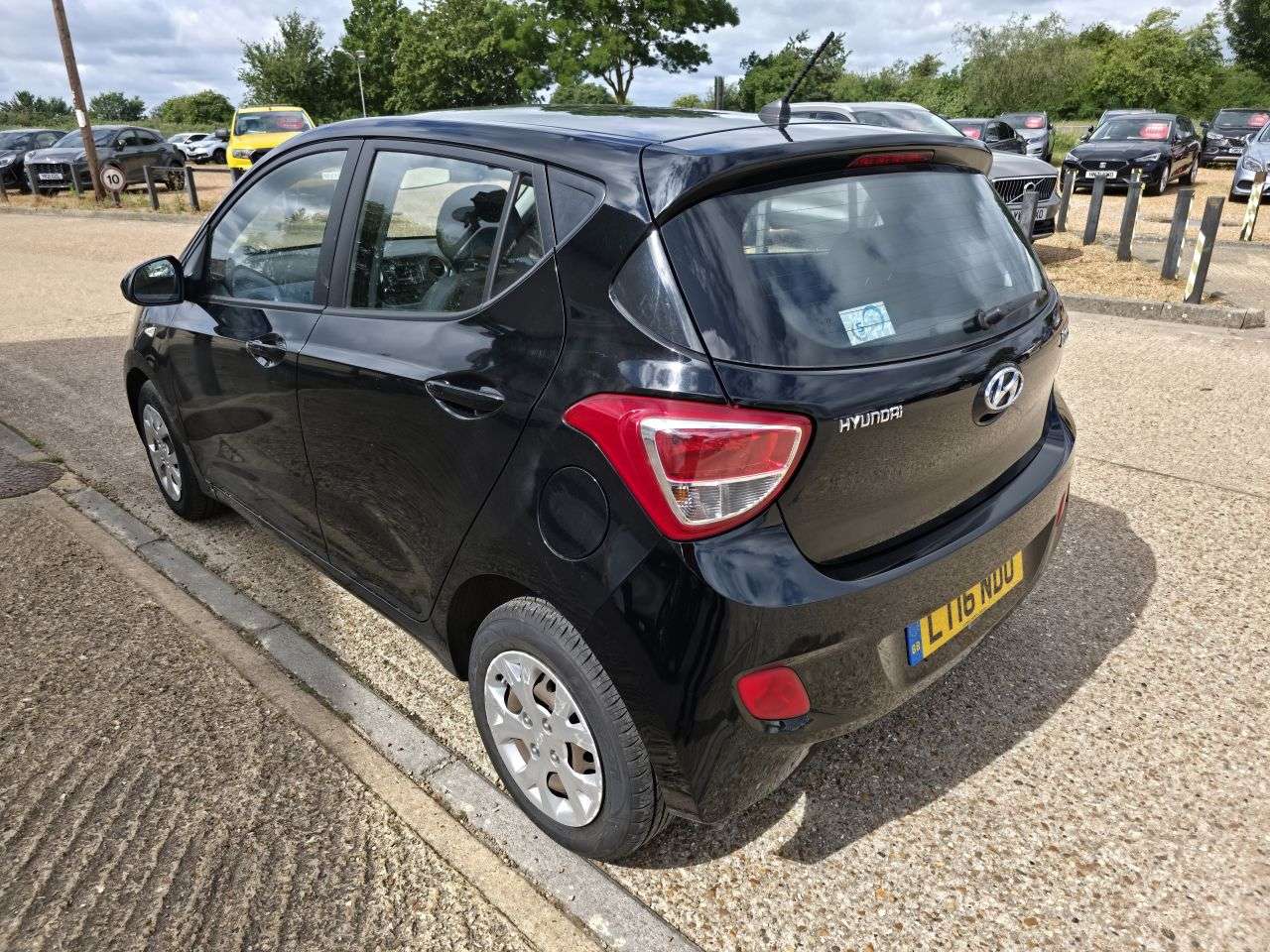 2016 HYUNDAI I10 2016 HYUNDAI I10