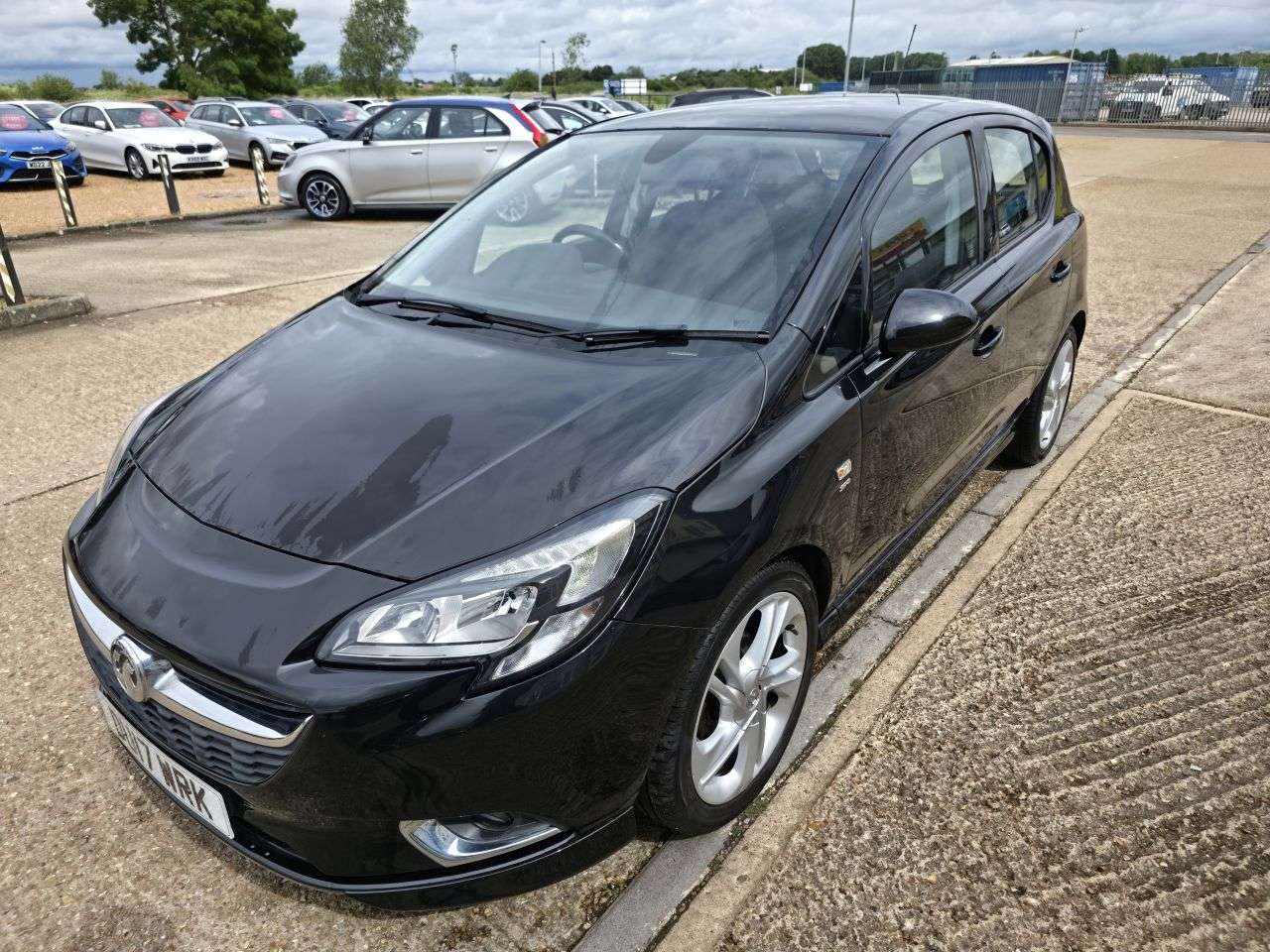 A 2017 VAUXHALL CORSA 1.4i ecoFLEX SRi VX Line Hatchback 5dr Petrol Manual Euro 6 (90 ps) A 2017 VAUXHALL CORSA 1.4i ecoFLEX SRi VX Line Hatchback 5dr Petrol Manual Euro 6 (90 ps)
