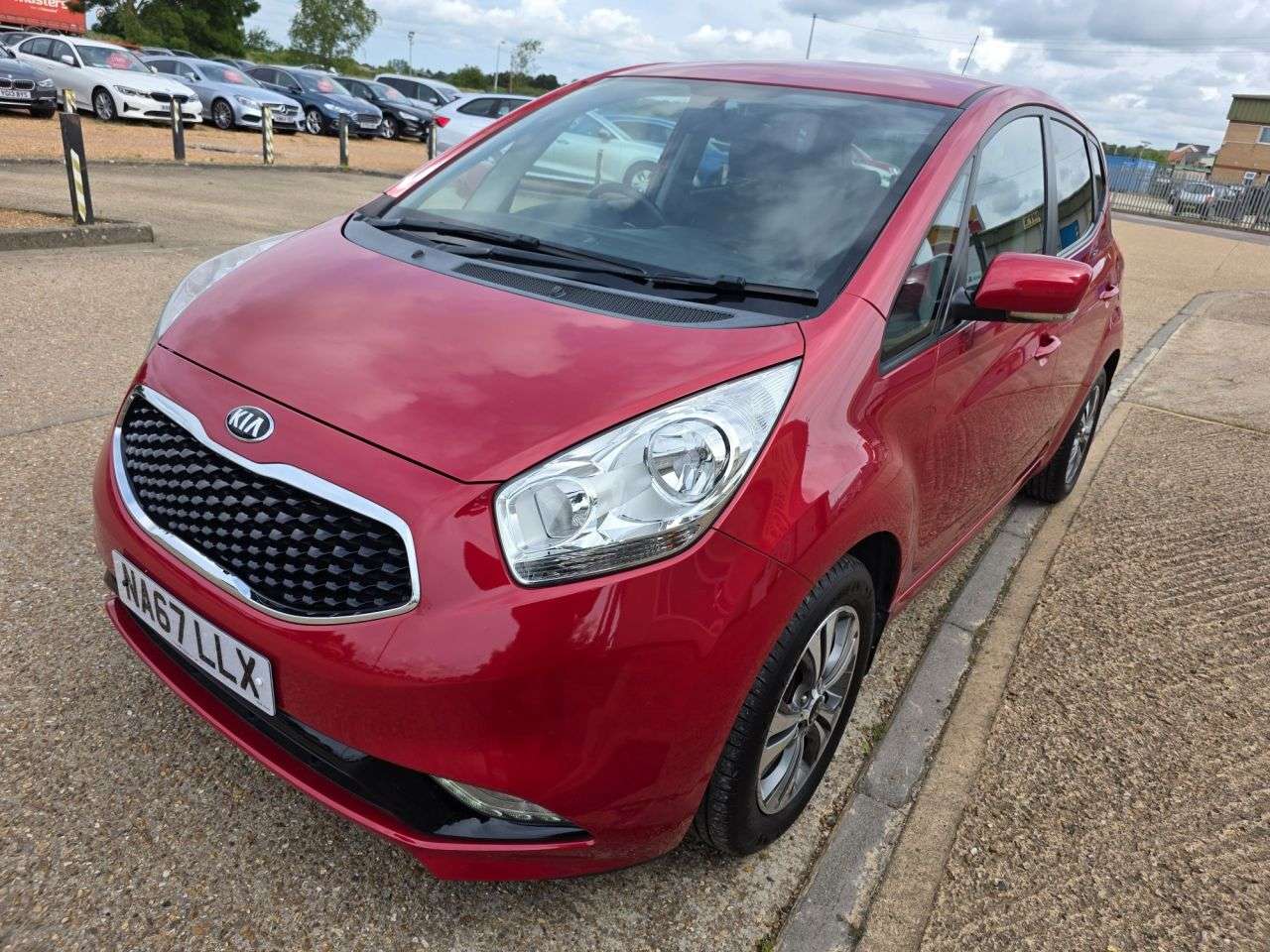 A 2017 KIA VENGA 1.6 3 MPV 5dr Petrol Auto Euro 6 (123 bhp) A 2017 KIA VENGA 1.6 3 MPV 5dr Petrol Auto Euro 6 (123 bhp)