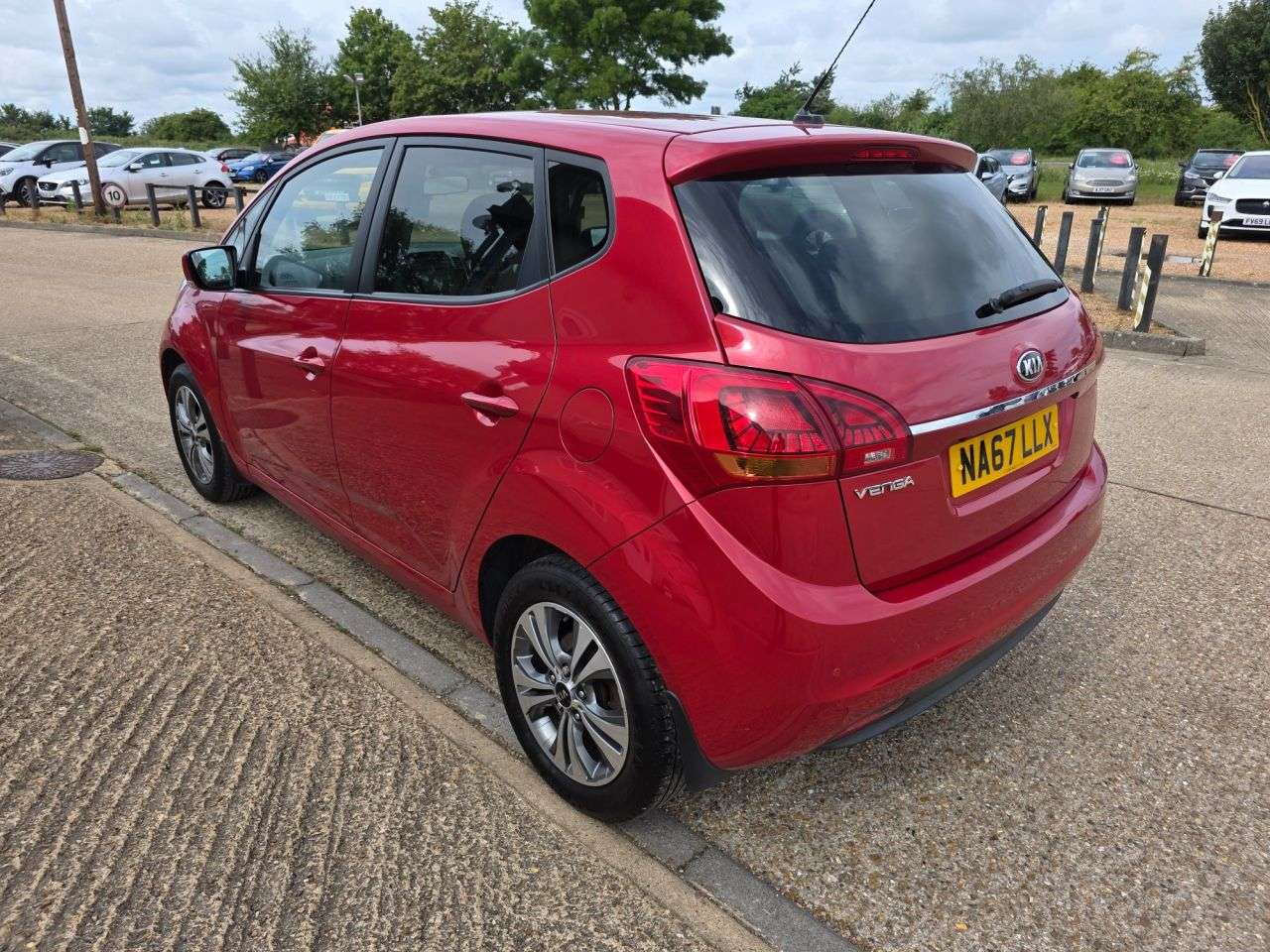 2017 KIA VENGA 2017 KIA VENGA