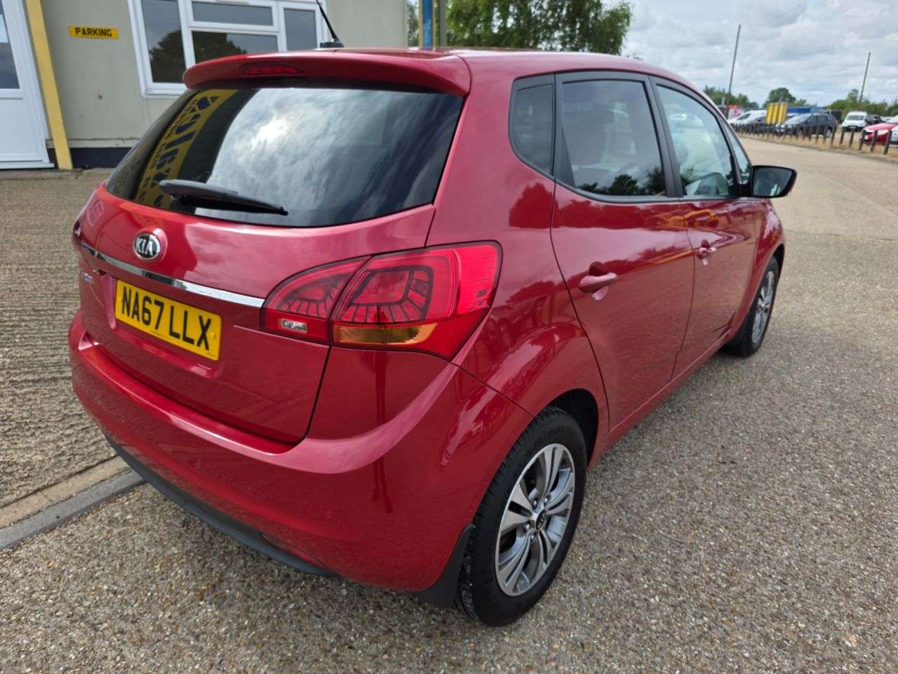2017 KIA VENGA 2017 KIA VENGA