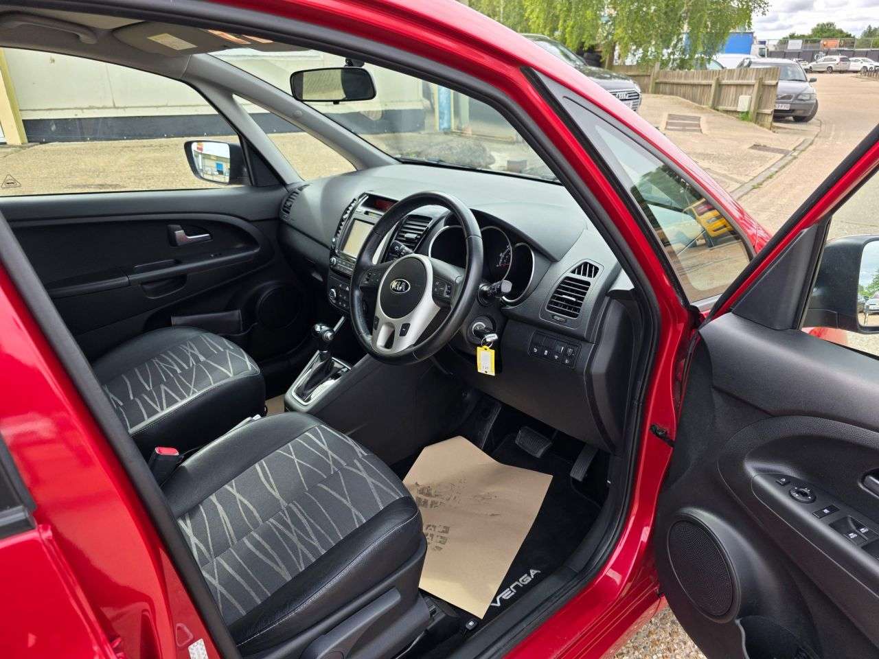 2017 KIA VENGA 2017 KIA VENGA