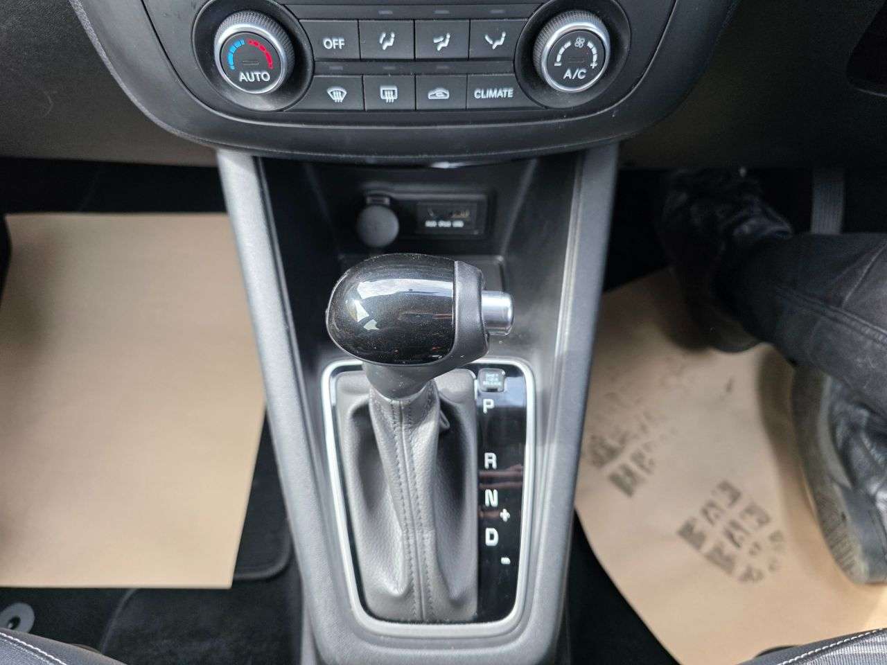 2017 KIA VENGA 2017 KIA VENGA