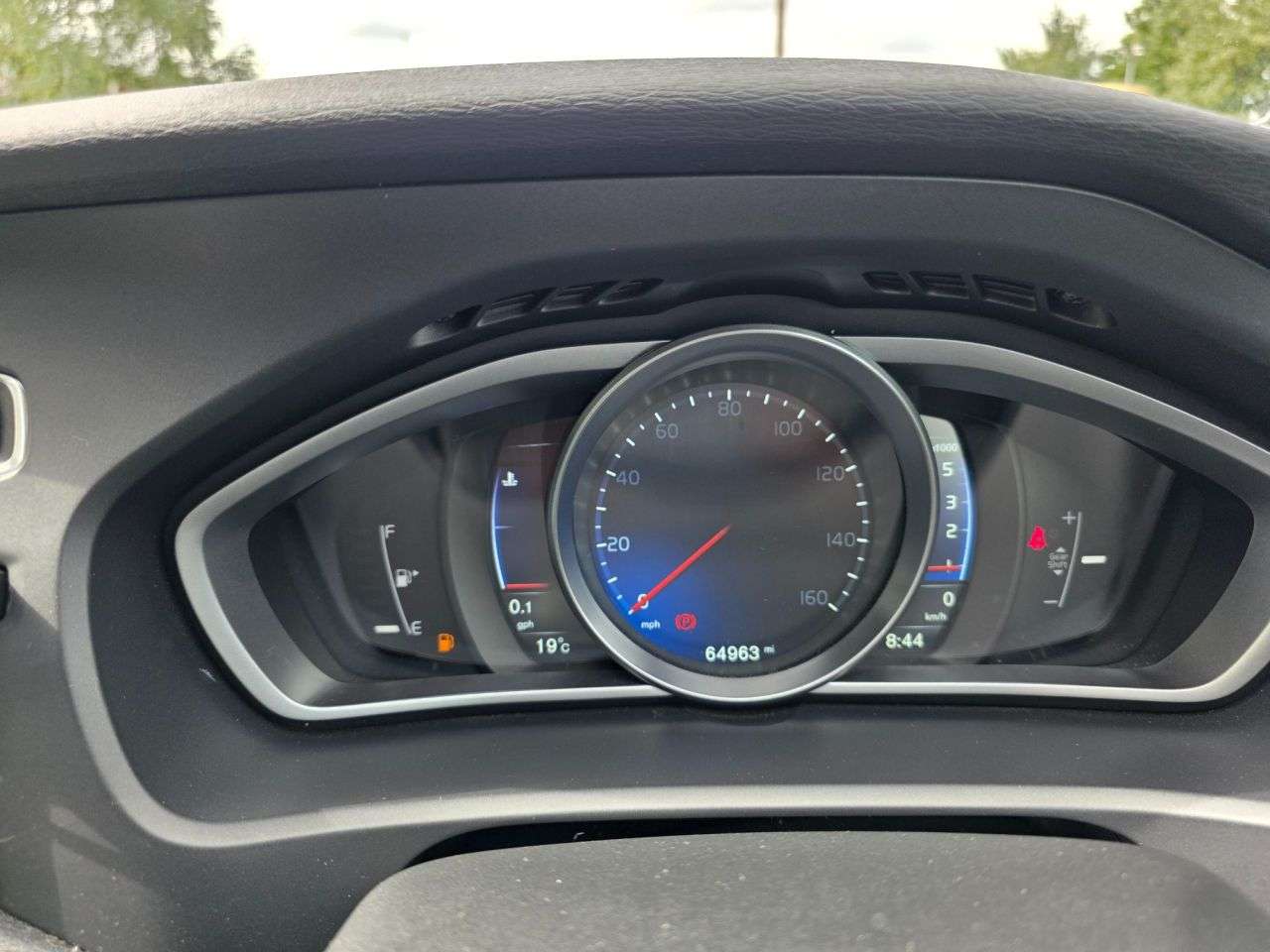 2015 VOLVO V40 2015 VOLVO V40