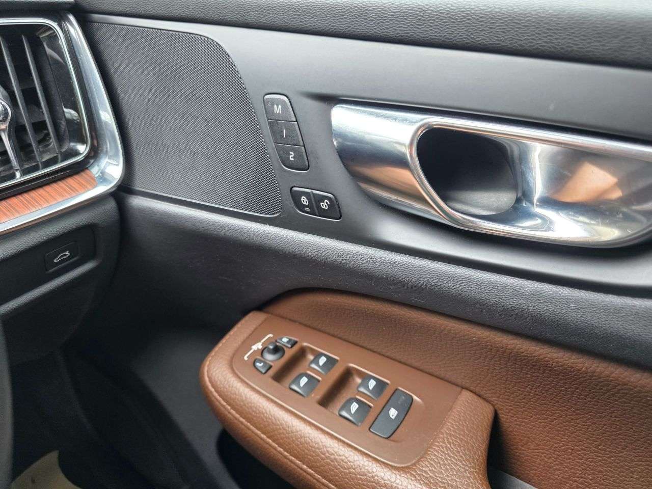 2019 VOLVO V60 2019 VOLVO V60