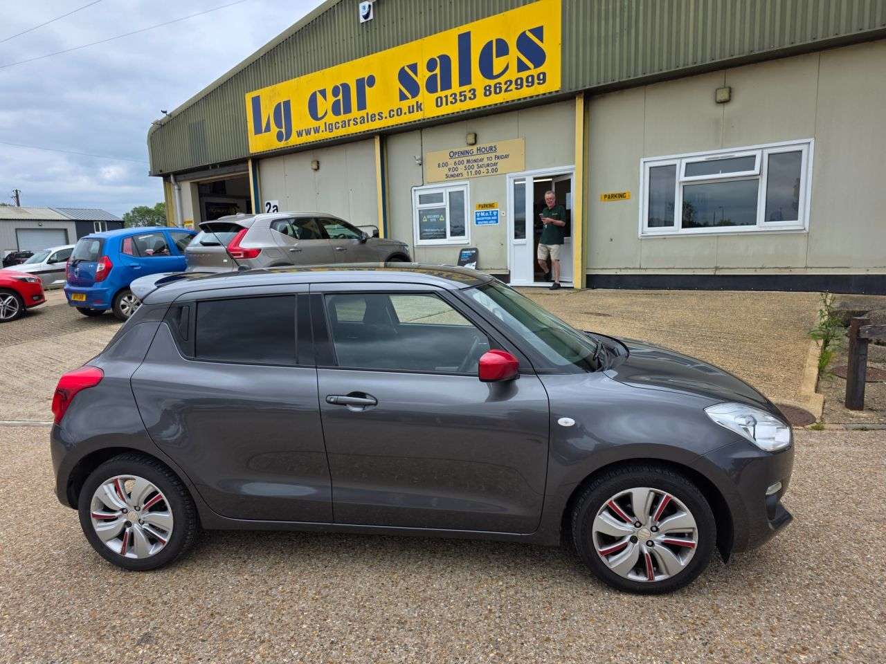 A 2017 SUZUKI SWIFT 1.0 Boosterjet SZ-T Hatchback 5dr Petrol Manual Euro 6 (111 ps) A 2017 SUZUKI SWIFT 1.0 Boosterjet SZ-T Hatchback 5dr Petrol Manual Euro 6 (111 ps)