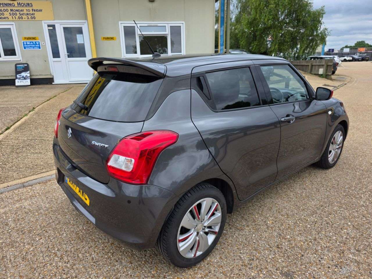 2017 SUZUKI SWIFT 2017 SUZUKI SWIFT