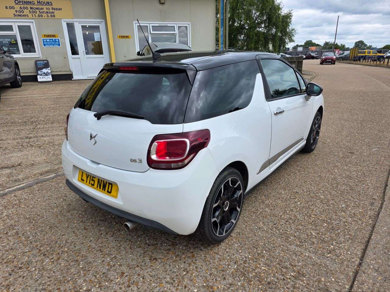 2015 DS AUTOMOBILES DS 3 2015 DS AUTOMOBILES DS 3