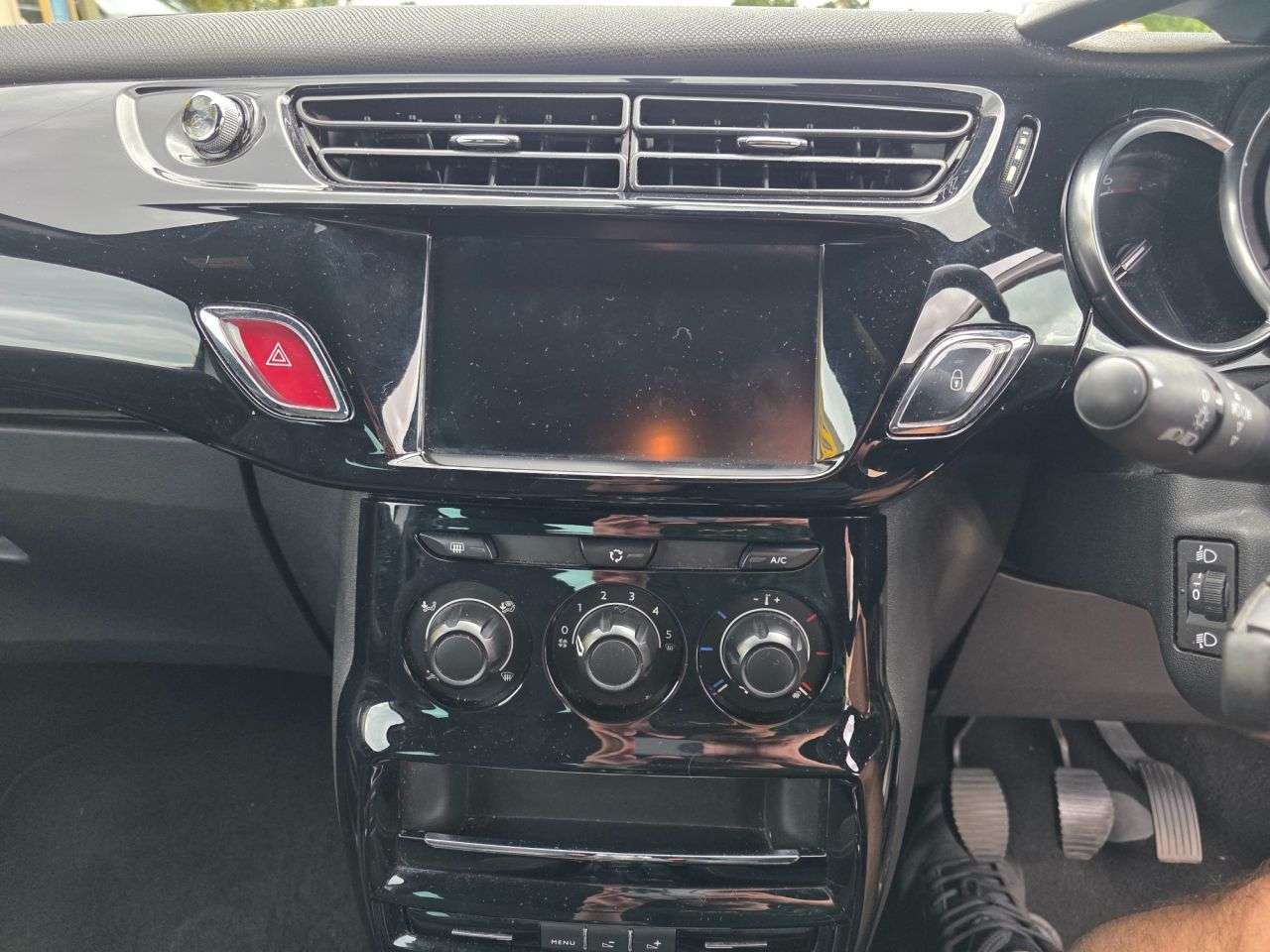 2015 DS AUTOMOBILES DS 3 2015 DS AUTOMOBILES DS 3