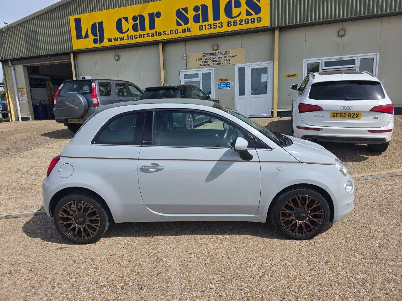 A 2019 FIAT 500 C COLLEZIONE A 2019 FIAT 500 C COLLEZIONE