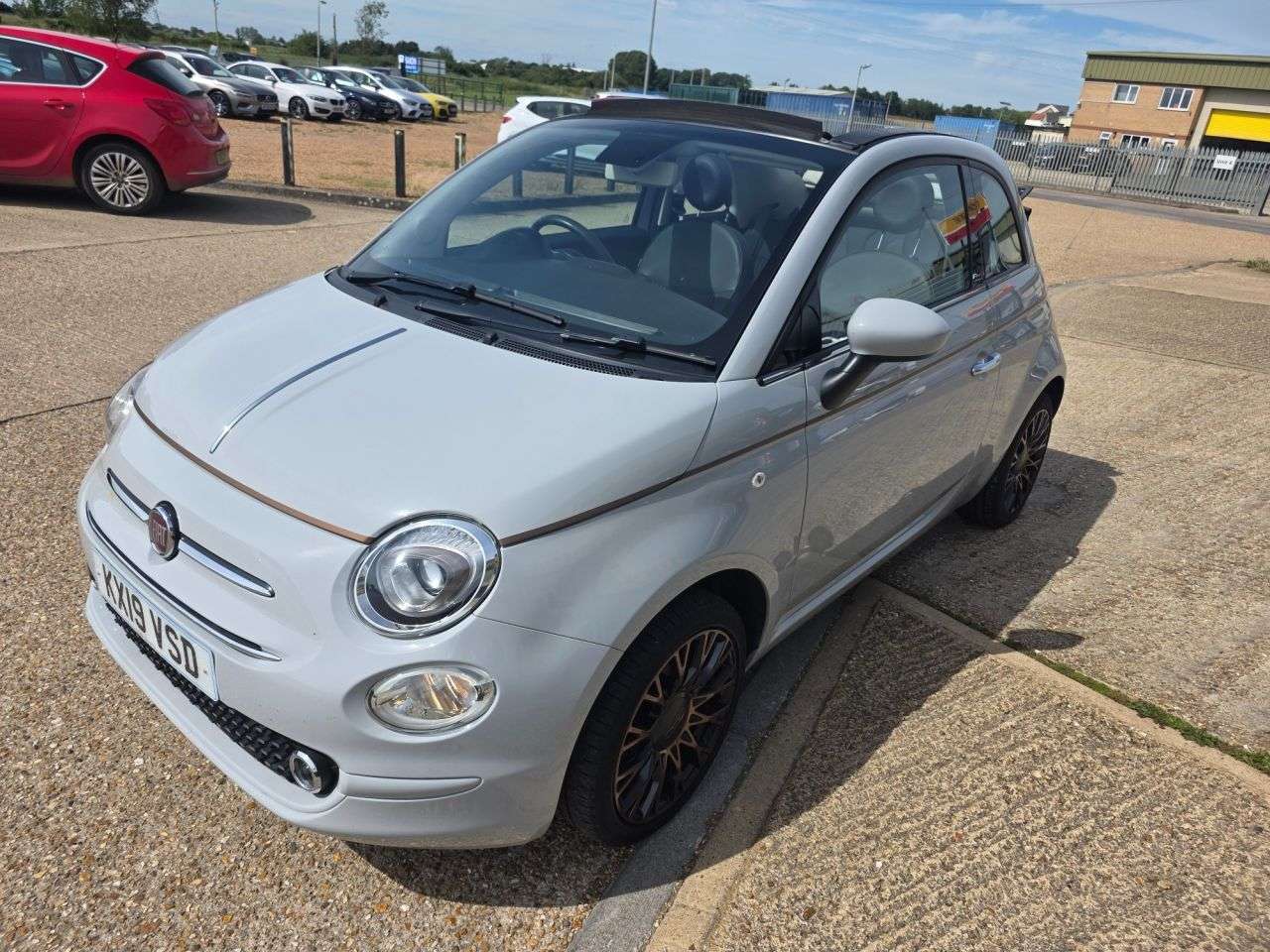 2019 FIAT 500 2019 FIAT 500