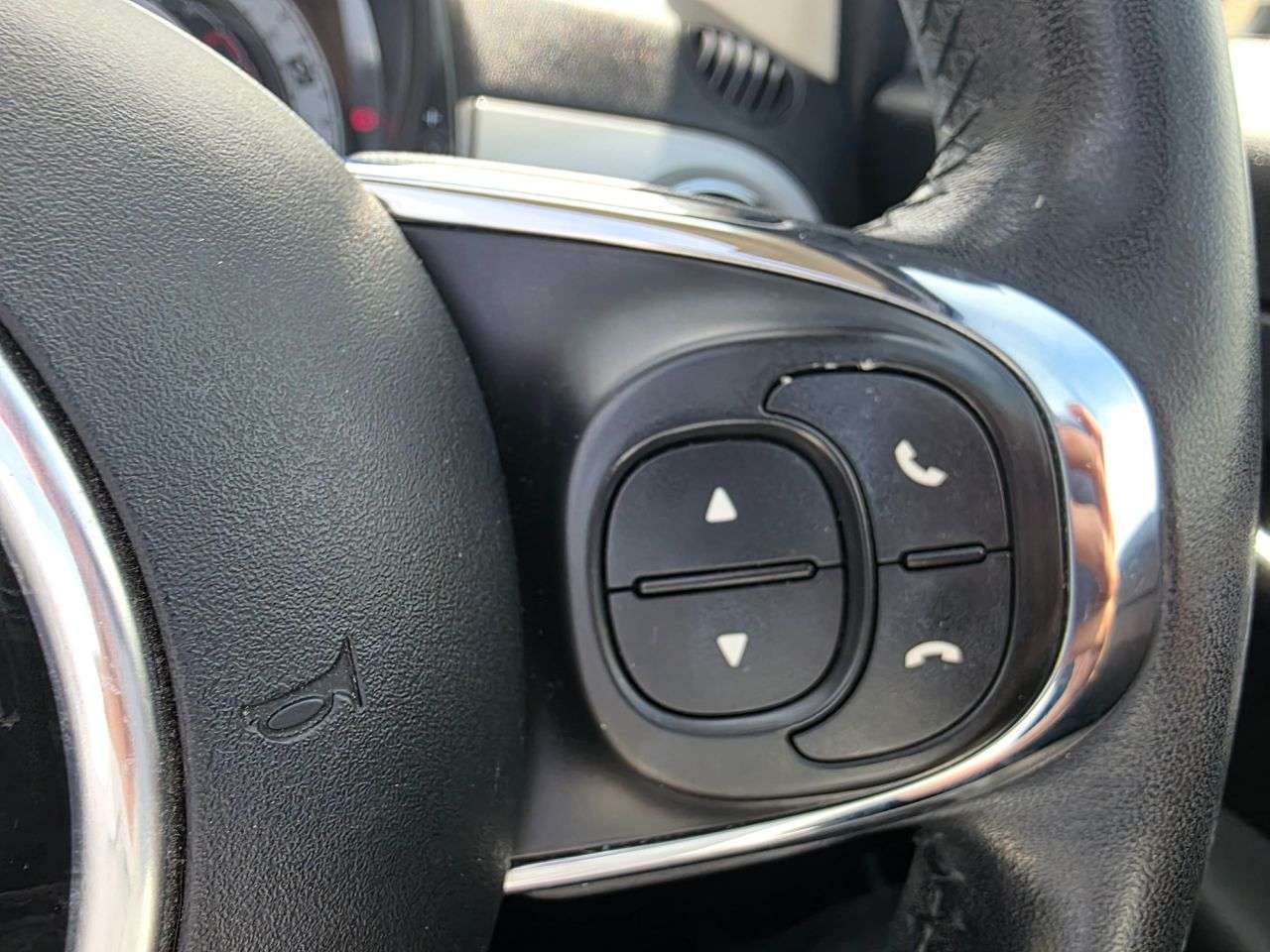 2019 FIAT 500 2019 FIAT 500