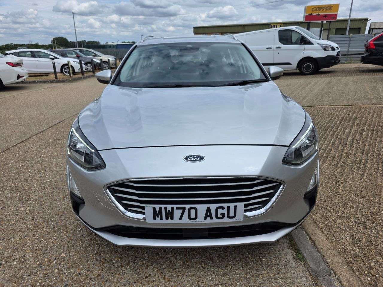 A 2020 FORD FOCUS 1.5 EcoBlue Zetec Estate 5dr Diesel Manual Euro 6 (s/s) (120 ps) A 2020 FORD FOCUS 1.5 EcoBlue Zetec Estate 5dr Diesel Manual Euro 6 (s/s) (120 ps)