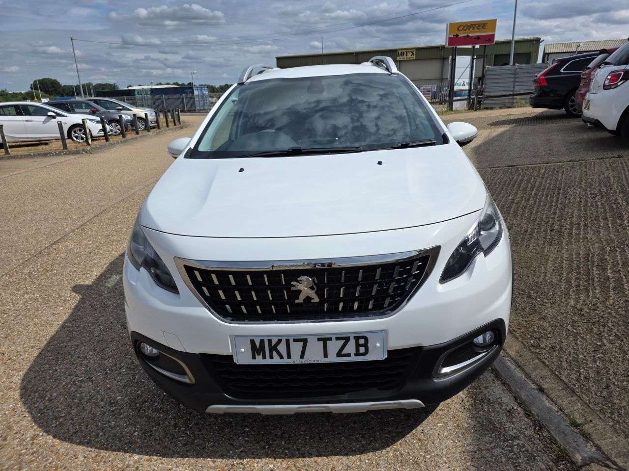 A 2017 PEUGEOT 2008 1.2 PureTech Allure SUV 5dr Petrol EAT Euro 6 (s/s) (110 ps) A 2017 PEUGEOT 2008 1.2 PureTech Allure SUV 5dr Petrol EAT Euro 6 (s/s) (110 ps)