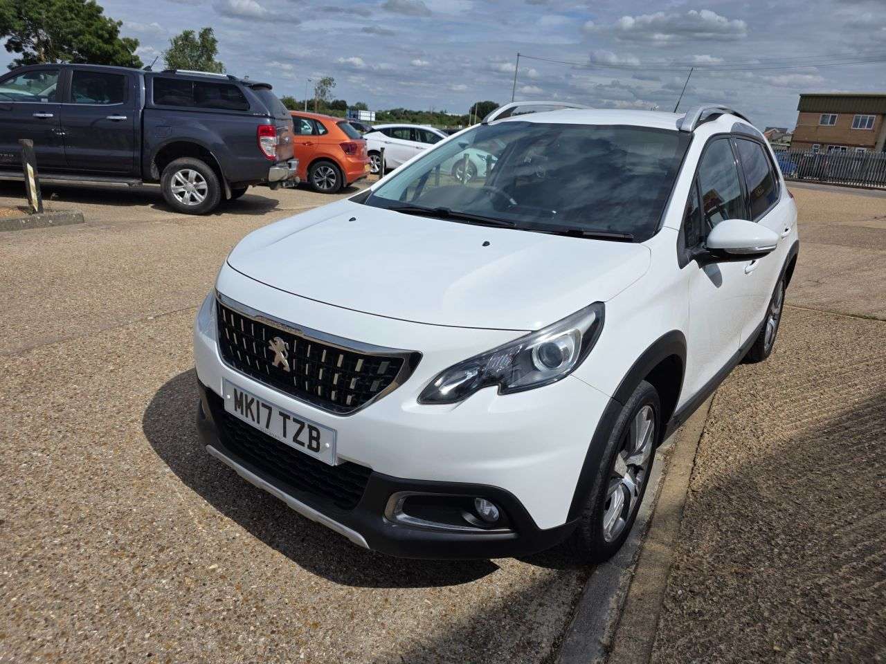 A 2017 PEUGEOT 2008 1.2 PureTech Allure SUV 5dr Petrol EAT Euro 6 (s/s) (110 ps) A 2017 PEUGEOT 2008 1.2 PureTech Allure SUV 5dr Petrol EAT Euro 6 (s/s) (110 ps)