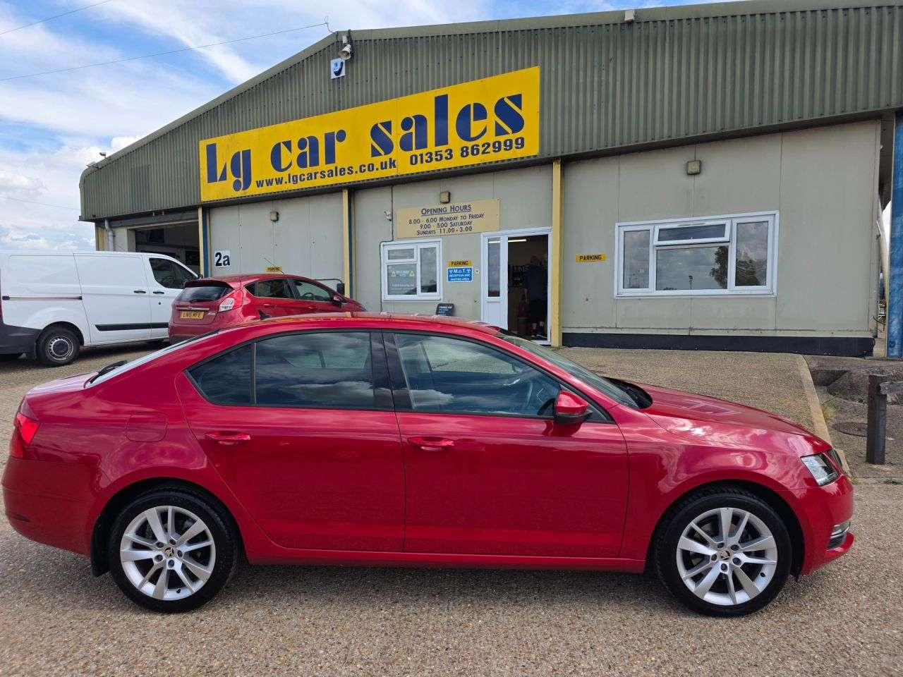 A 2019 SKODA OCTAVIA 2.0 TDI SE L Hatchback 5dr Diesel DSG 7Spd Euro 6 (s/s) (150 ps) A 2019 SKODA OCTAVIA 2.0 TDI SE L Hatchback 5dr Diesel DSG 7Spd Euro 6 (s/s) (150 ps)